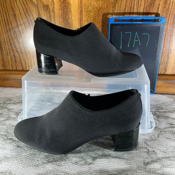 Anne Klein Black Fabric Booties Block Heel Ankle‎ Boots AKHUXTON Size 9M - Picture 1 of 8